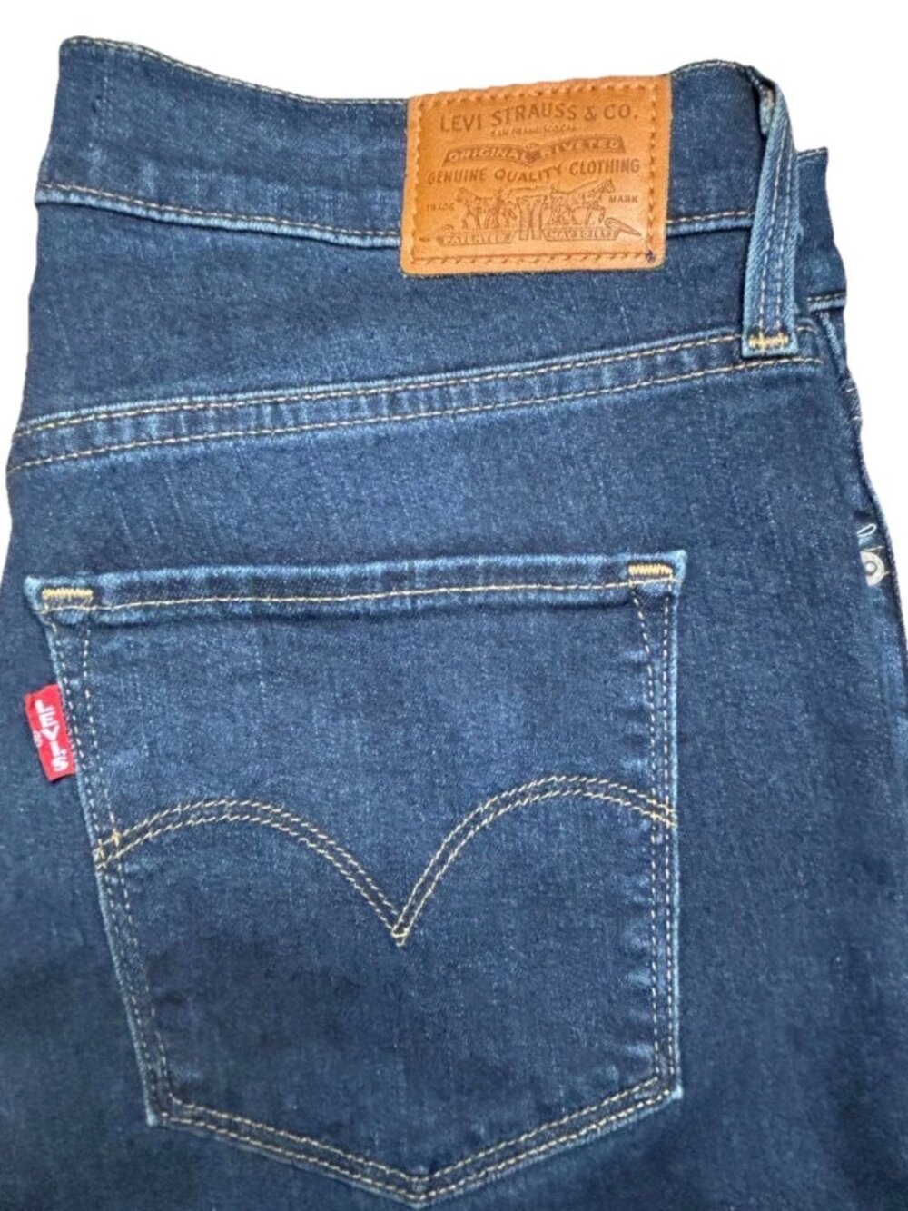 Levi's 311 Shaping Skinny Jeans Women's Size 28 x 32 Dark Wash Stretch Denim